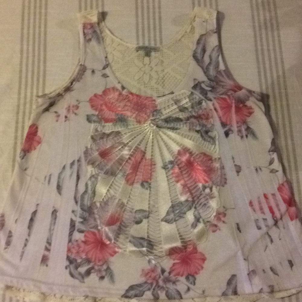 Charlotte Russe Size Large Beautiful Floral Top